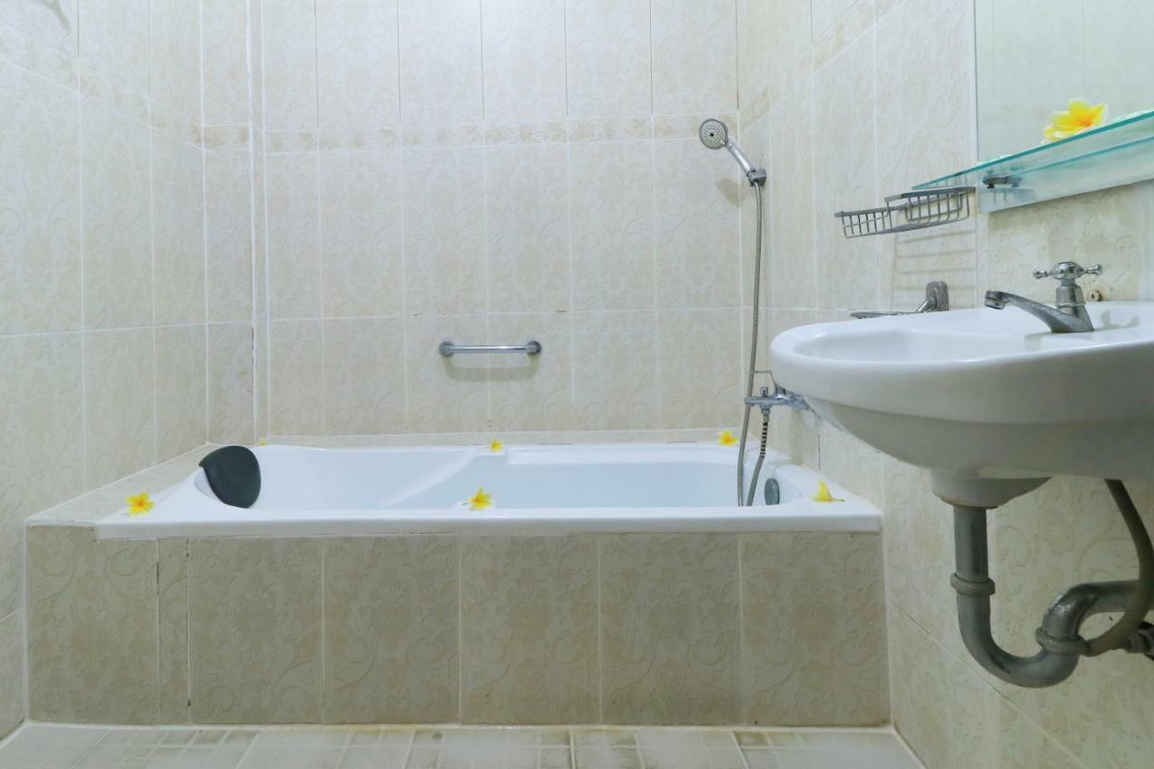 Gianyar Hotel Экстерьер фото